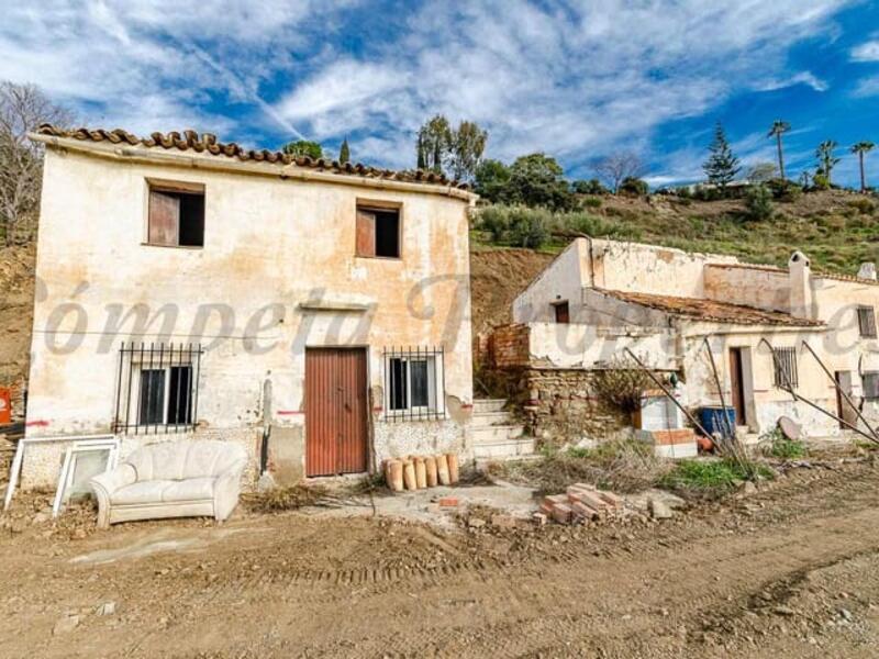 Деревенский Дом продается в Competa, Málaga