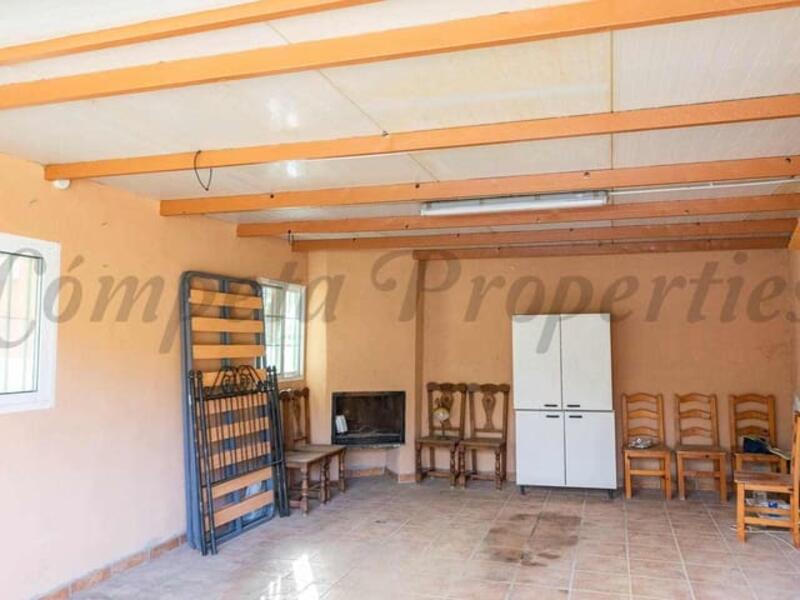 5 Schlafzimmer Villa zu verkaufen 5 Schlafzimmer Villa zu verkaufen