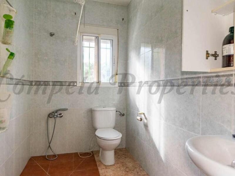 5 Schlafzimmer Villa zu verkaufen 5 Schlafzimmer Villa zu verkaufen