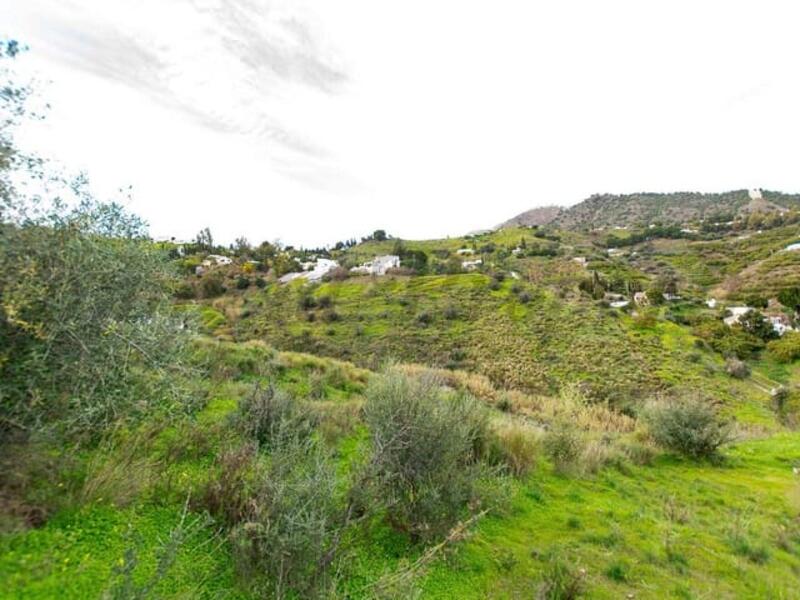 Landa till salu i Torrox, Málaga