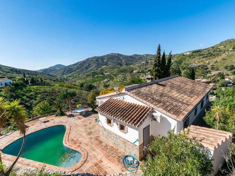 3 bedroom Country House for sale