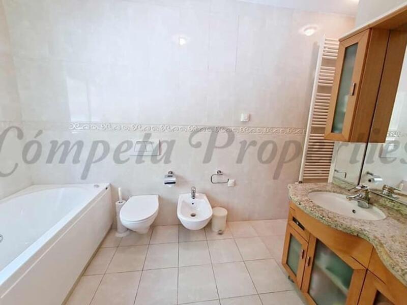 4 спальная комната вилла продается