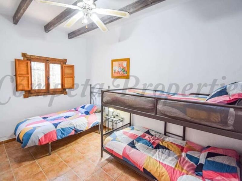 2 bedroom Country House for Long Term Rent