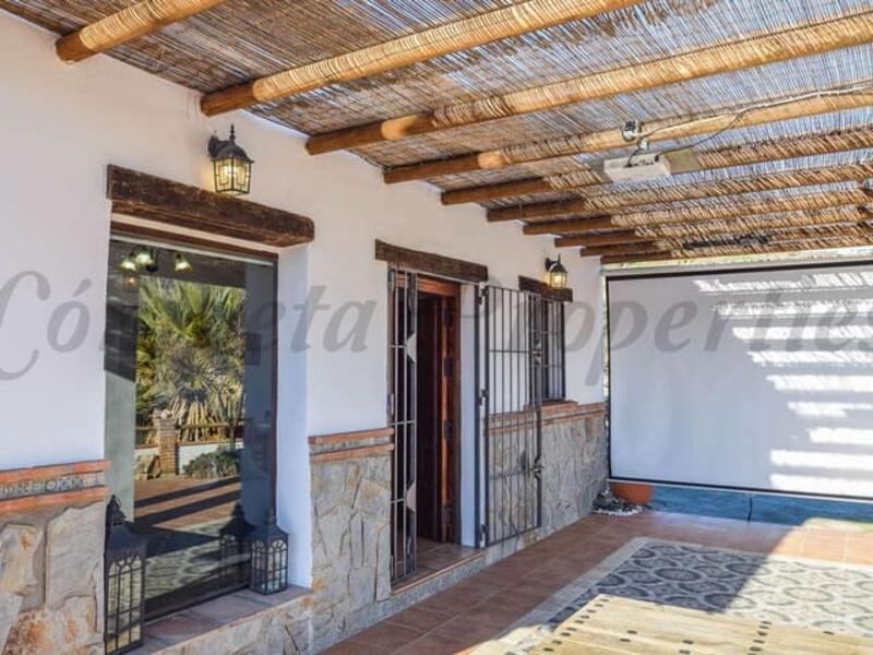 2 bedroom Country House for Long Term Rent