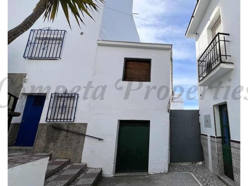 городская тюрьма продается в Competa, Málaga