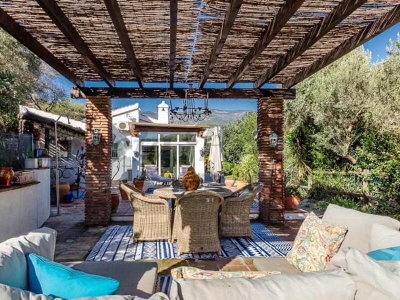 3 bedroom Country House for sale