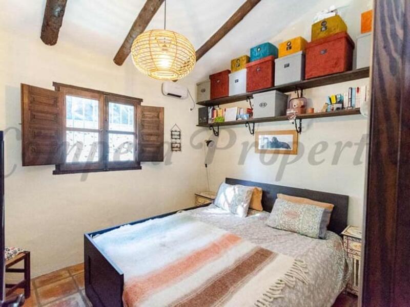 3 bedroom Country House for sale