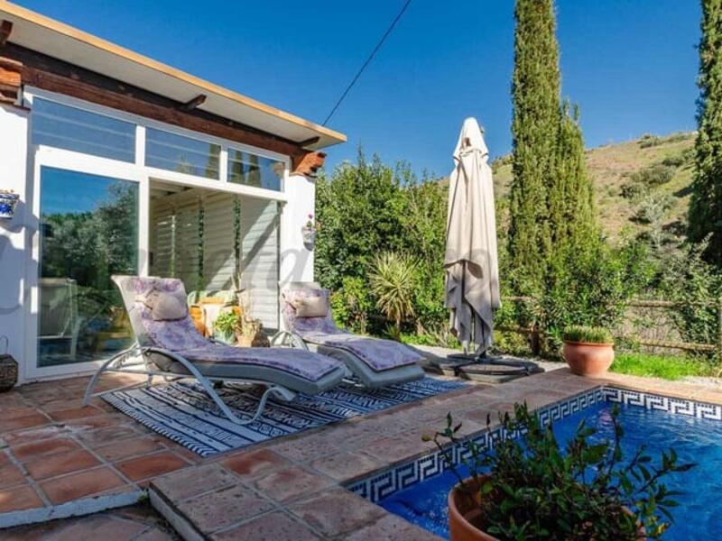 3 bedroom Country House for sale