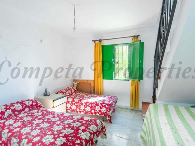 4 bedroom Country House for sale