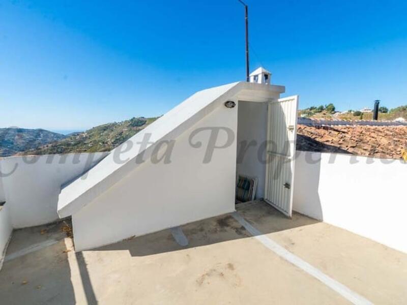 4 bedroom Country House for sale