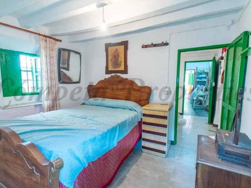 4 bedroom Country House for sale