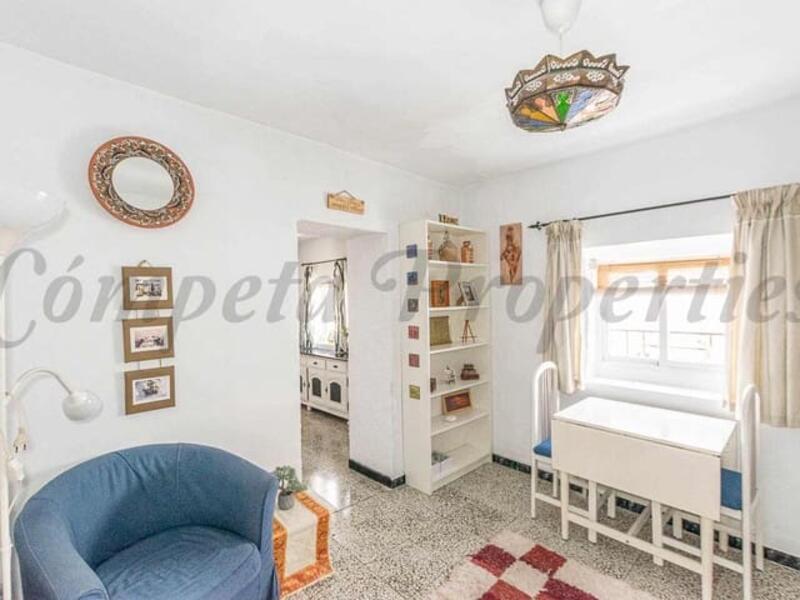 1 bedroom Townhouse for sale