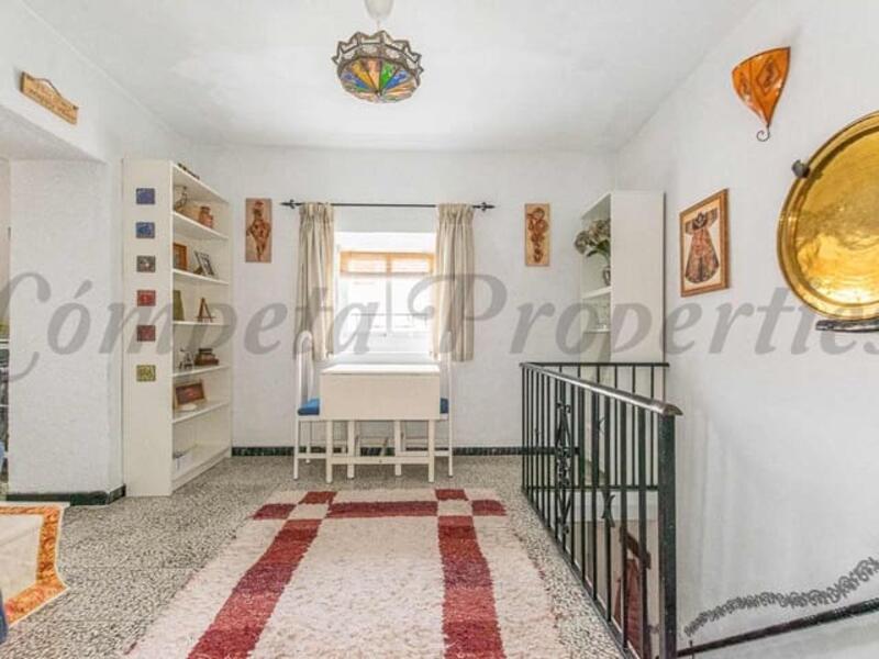 1 bedroom Townhouse for sale