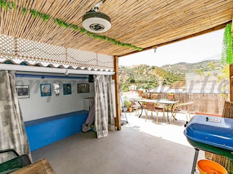 1 bedroom Townhouse for sale