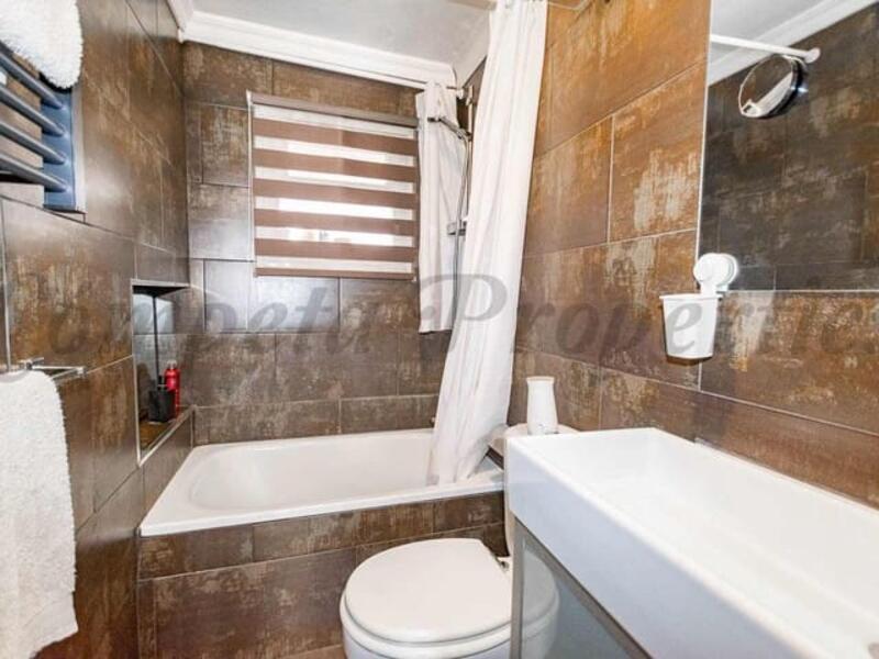 2 bedroom Townhouse for sale