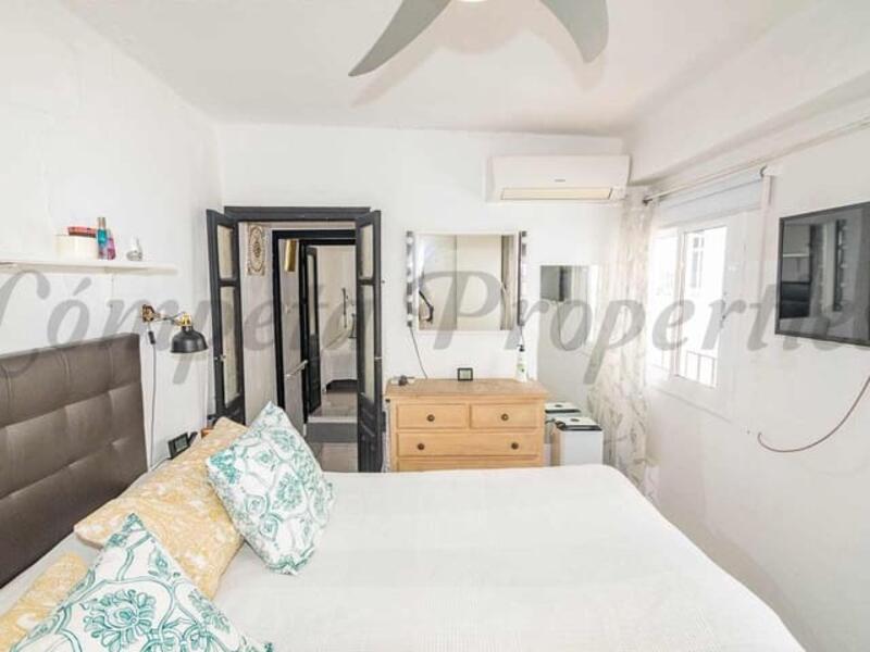 2 bedroom Townhouse for sale