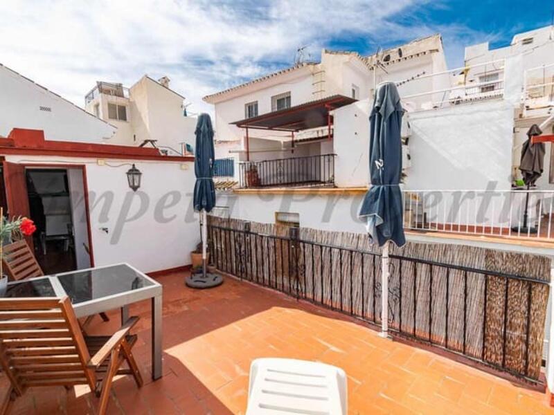 2 bedroom Townhouse for sale