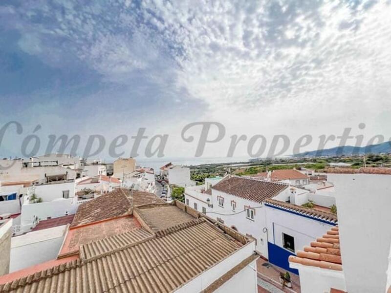 3 bedroom Townhouse for Long Term Rent