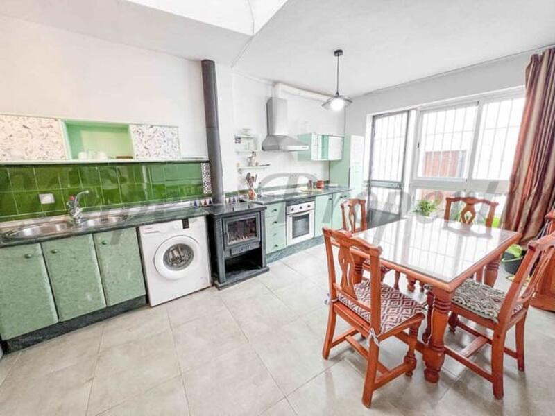 3 bedroom Townhouse for Long Term Rent