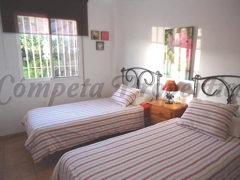 2 slaapkamer Landhuis voor lange termijn huur