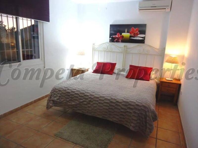 2 slaapkamer Landhuis voor lange termijn huur