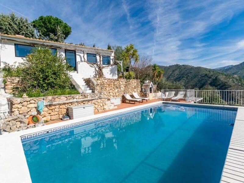 Villa til salgs i Competa, Málaga