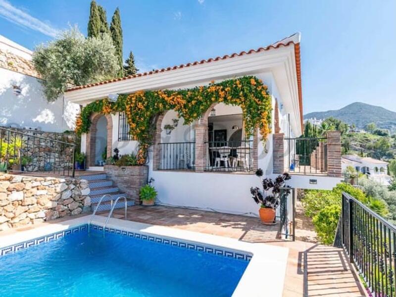 Villa til salgs i Competa, Málaga