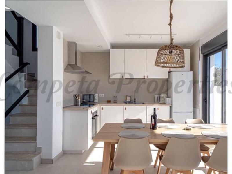 3 sovrum Radhus till salu