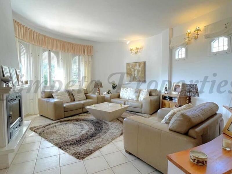 4 bedroom Country House for sale