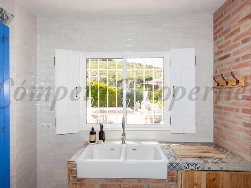 5 slaapkamer Villa Te koop 5 slaapkamer Villa Te koop