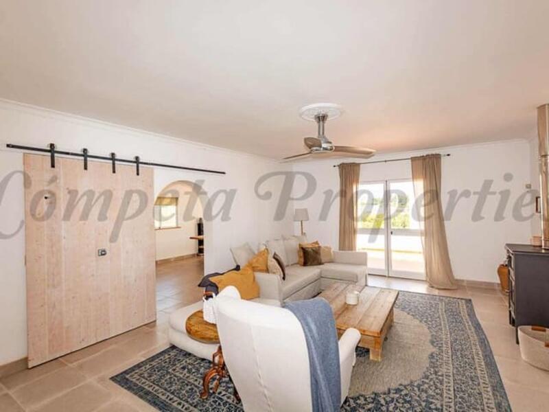 5 slaapkamer Villa Te koop 5 slaapkamer Villa Te koop