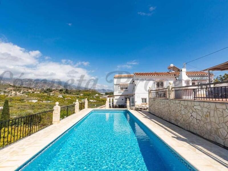 5 slaapkamer Villa Te koop 5 slaapkamer Villa Te koop