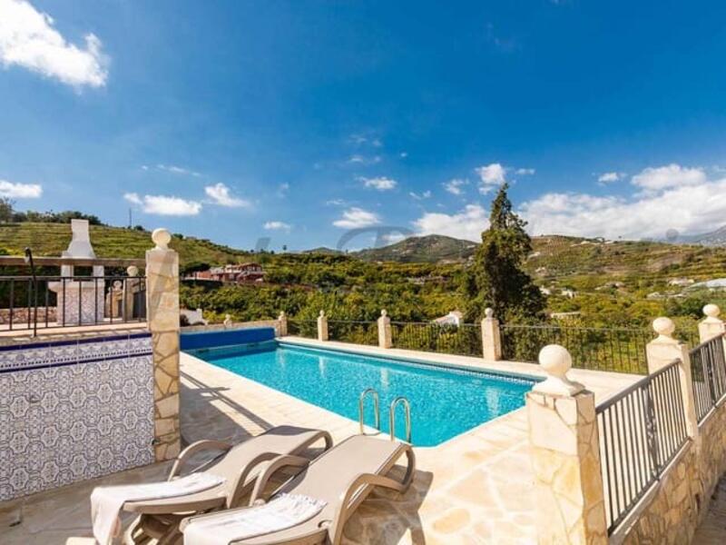 5 slaapkamer Villa Te koop 5 slaapkamer Villa Te koop