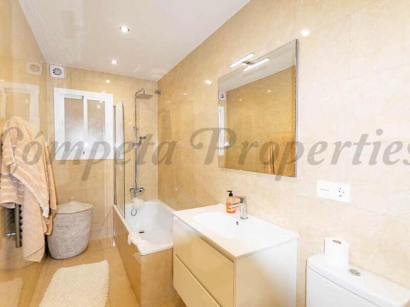 3 bedroom Townhouse for sale