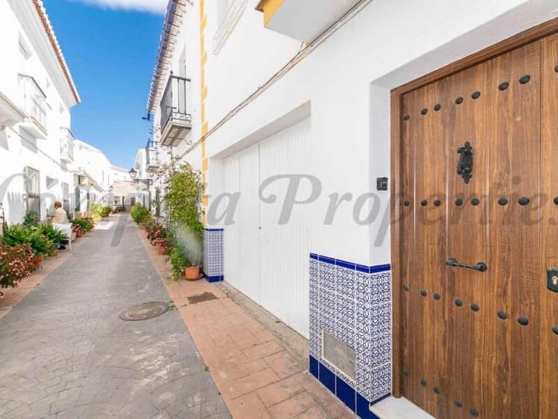 3 bedroom Townhouse for sale