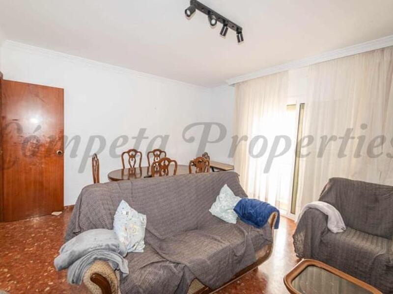 3 bedroom Apartment for sale