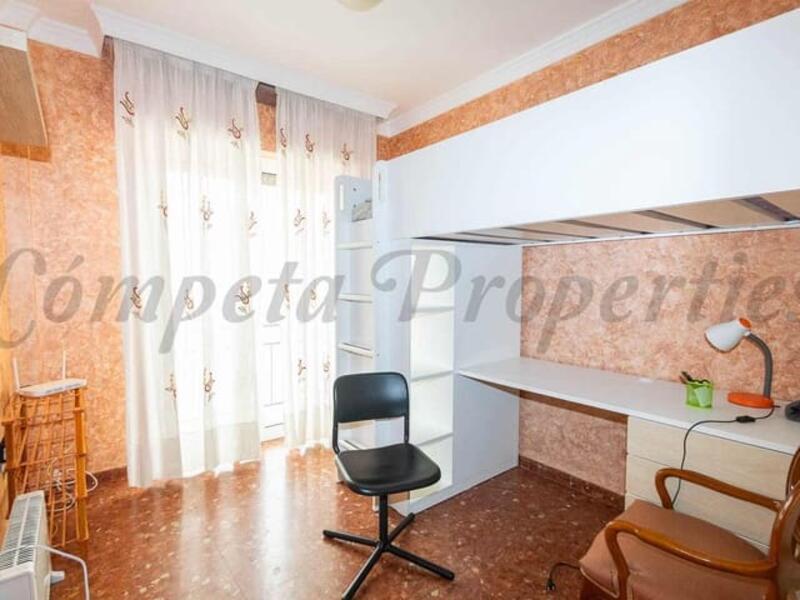 3 bedroom Apartment for sale