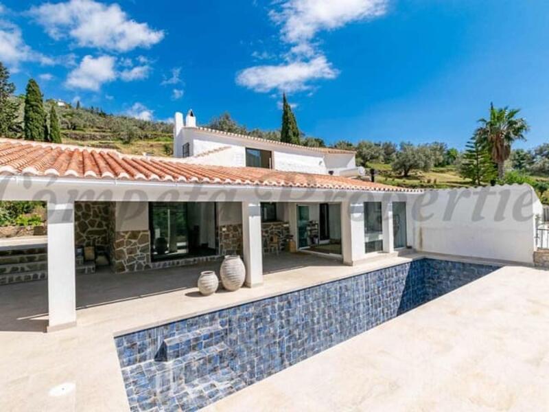 Villa til salgs i Competa, Málaga