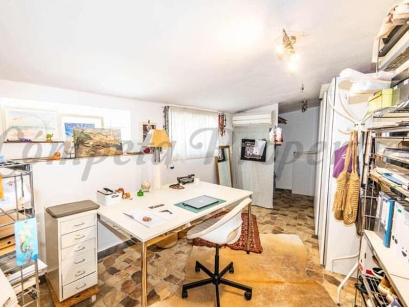 4 Schlafzimmer Landhaus zu verkaufen