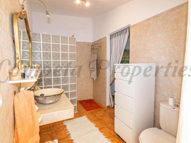 4 Schlafzimmer Landhaus zu verkaufen