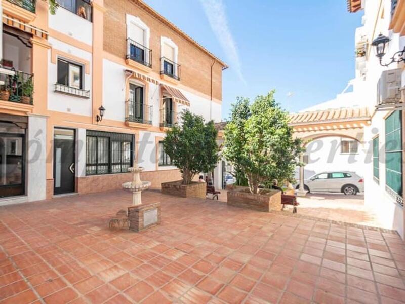 Kommersiella fastigheter till salu i Torrox, Málaga