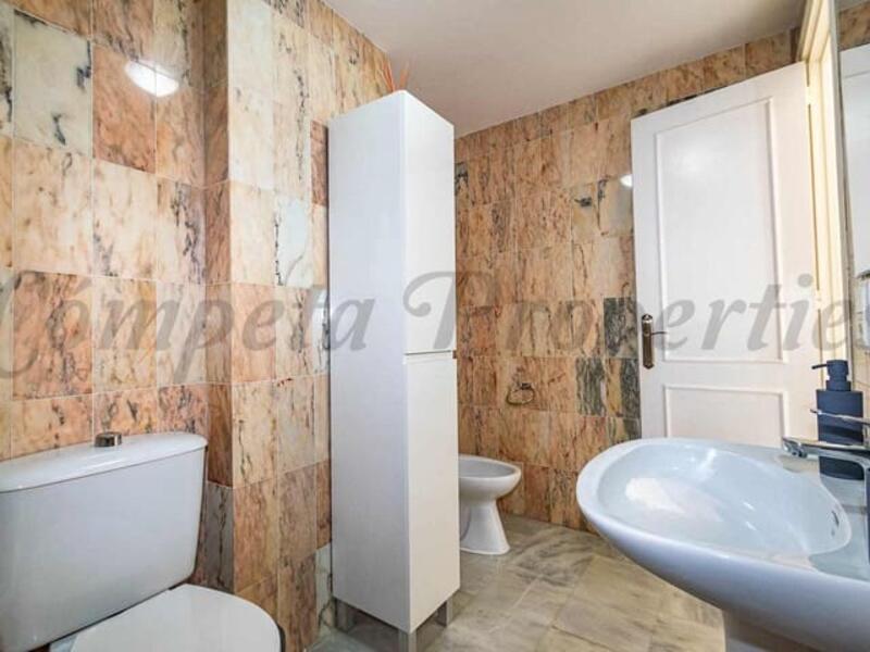 1 bedroom Apartment for Long Term Rent