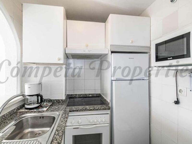 1 bedroom Apartment for Long Term Rent