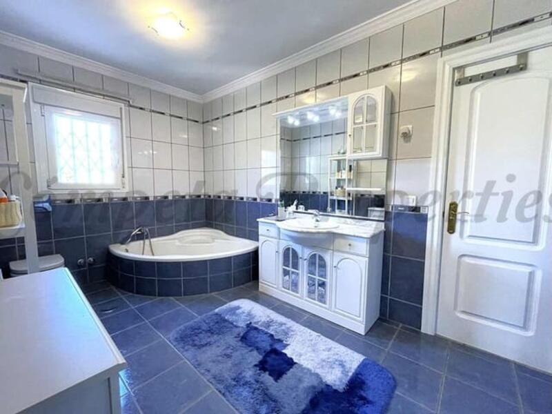 4 chambre Auberge à vendre