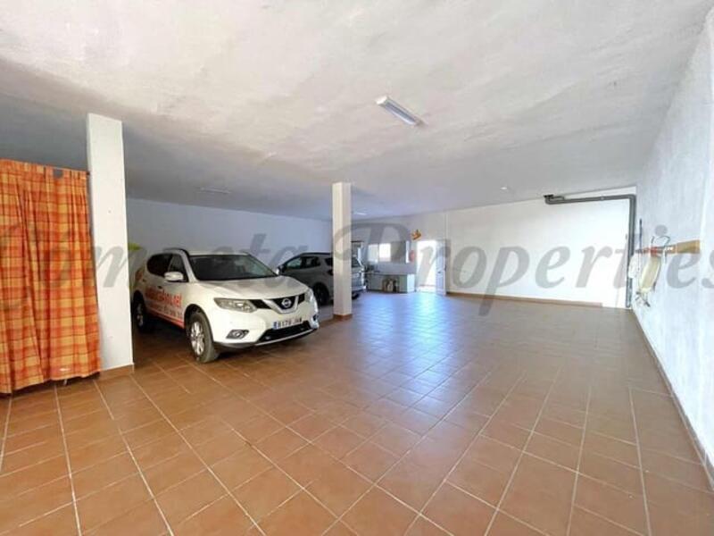 4 chambre Auberge à vendre