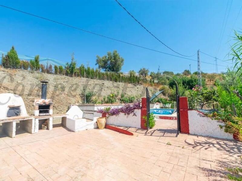 3 спальная комната вилла продается