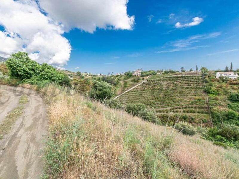 Land for sale in Frigiliana, Málaga