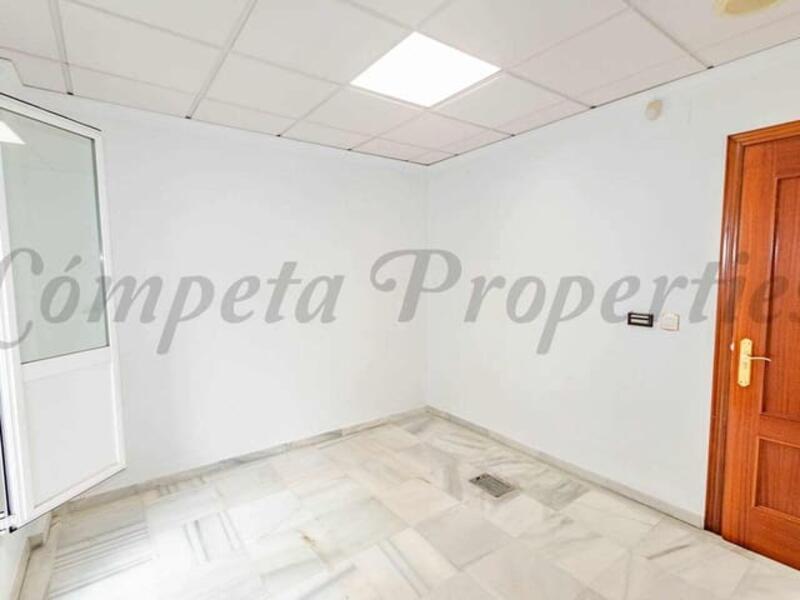 Commercial Property for Long Term Rent Commercial Property for Long Term Rent