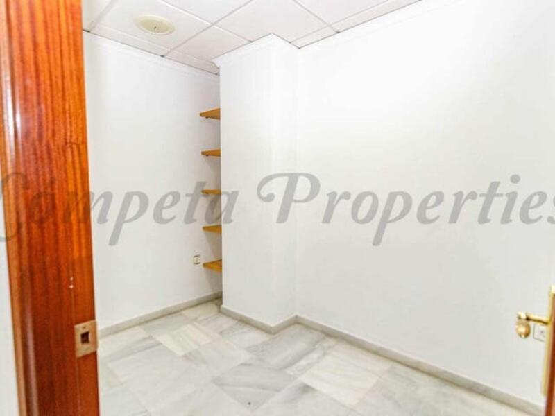 Commercial Property for Long Term Rent Commercial Property for Long Term Rent