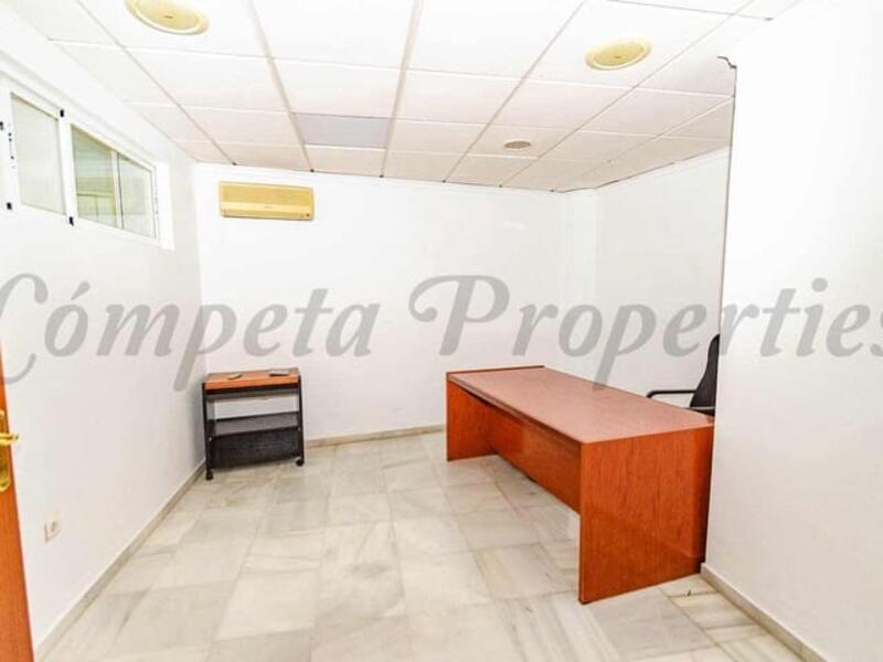Commercial Property for Long Term Rent Commercial Property for Long Term Rent